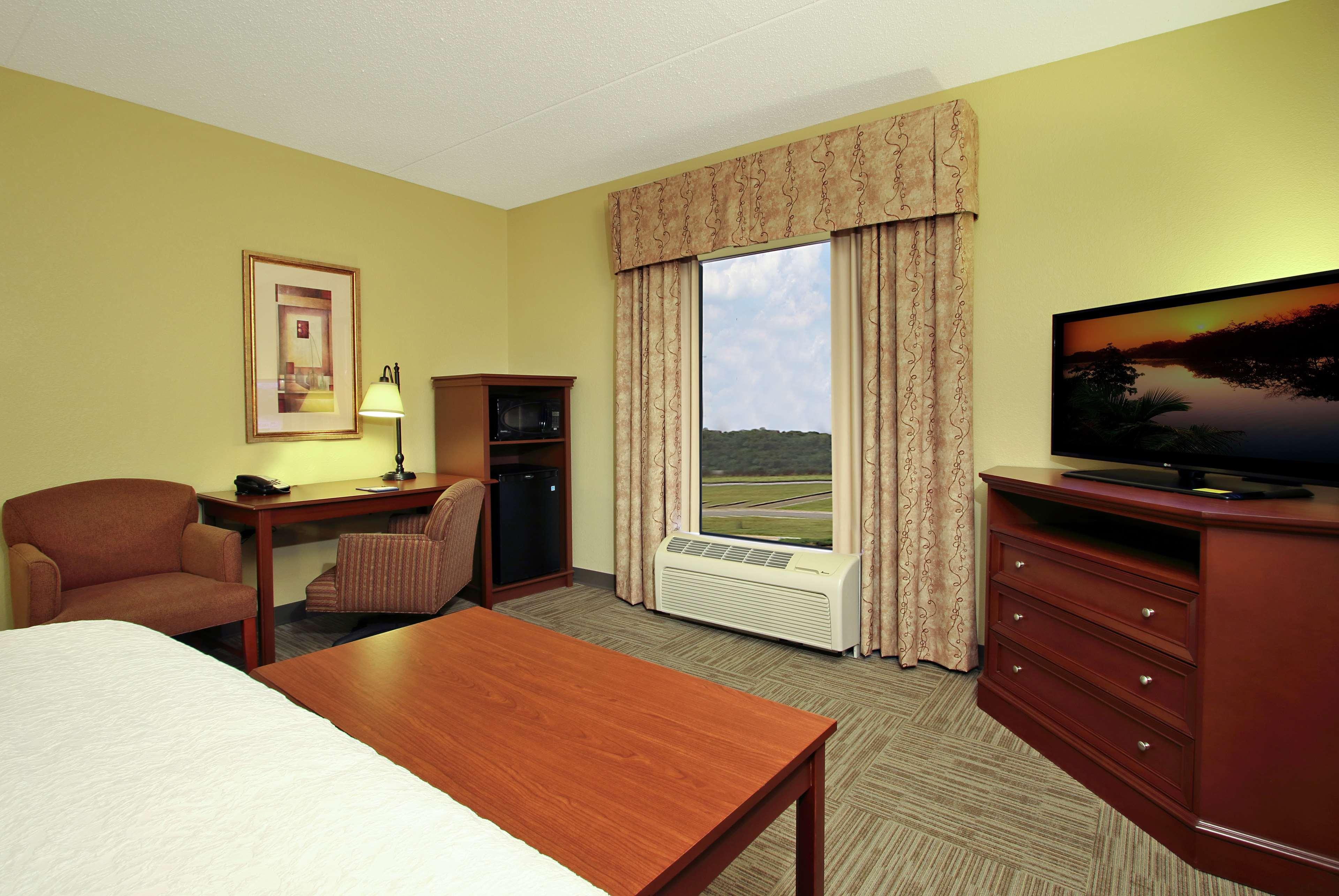 Hampton Inn & Suites Murray Buitenkant foto
