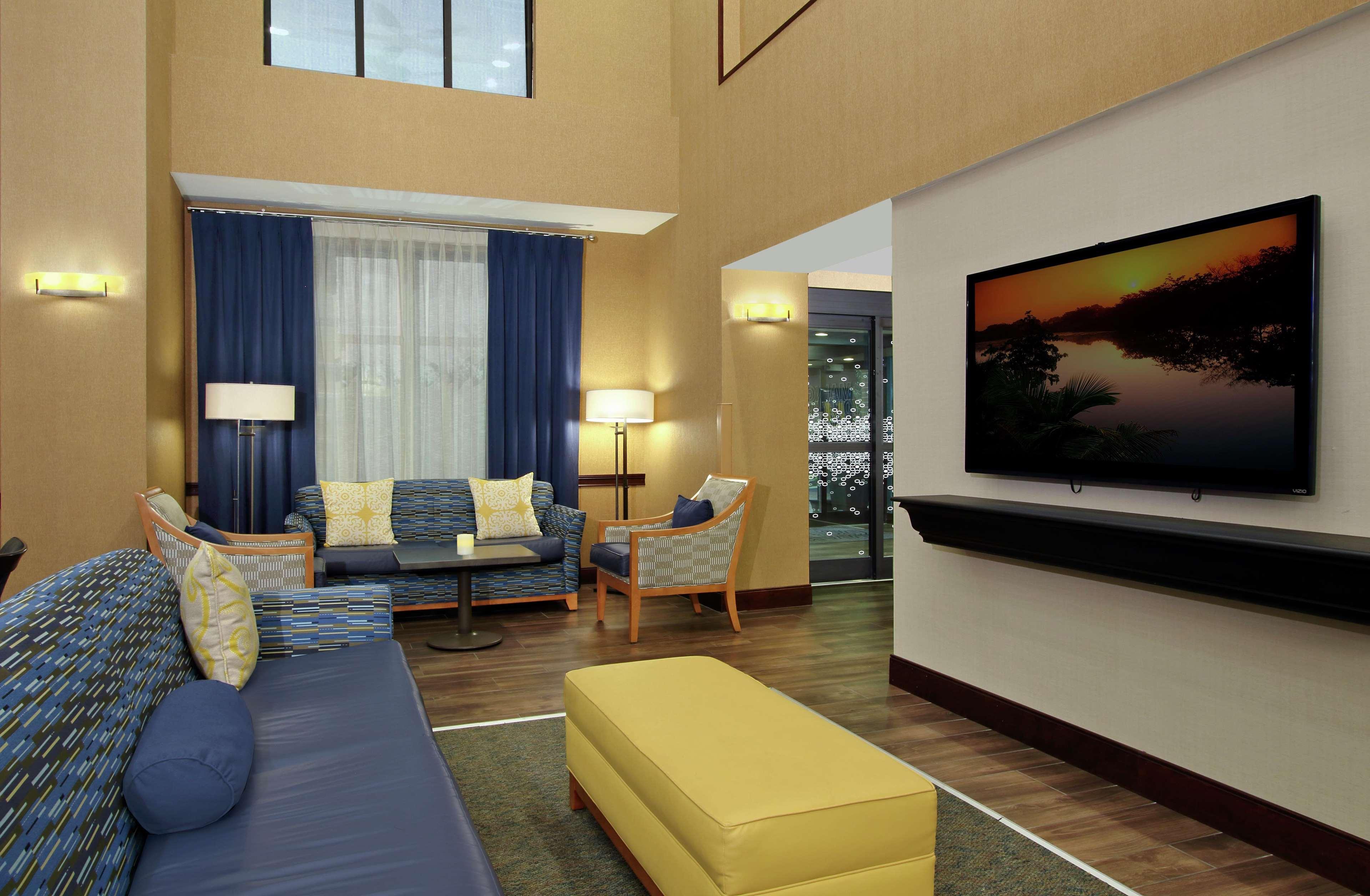 Hampton Inn & Suites Murray Buitenkant foto