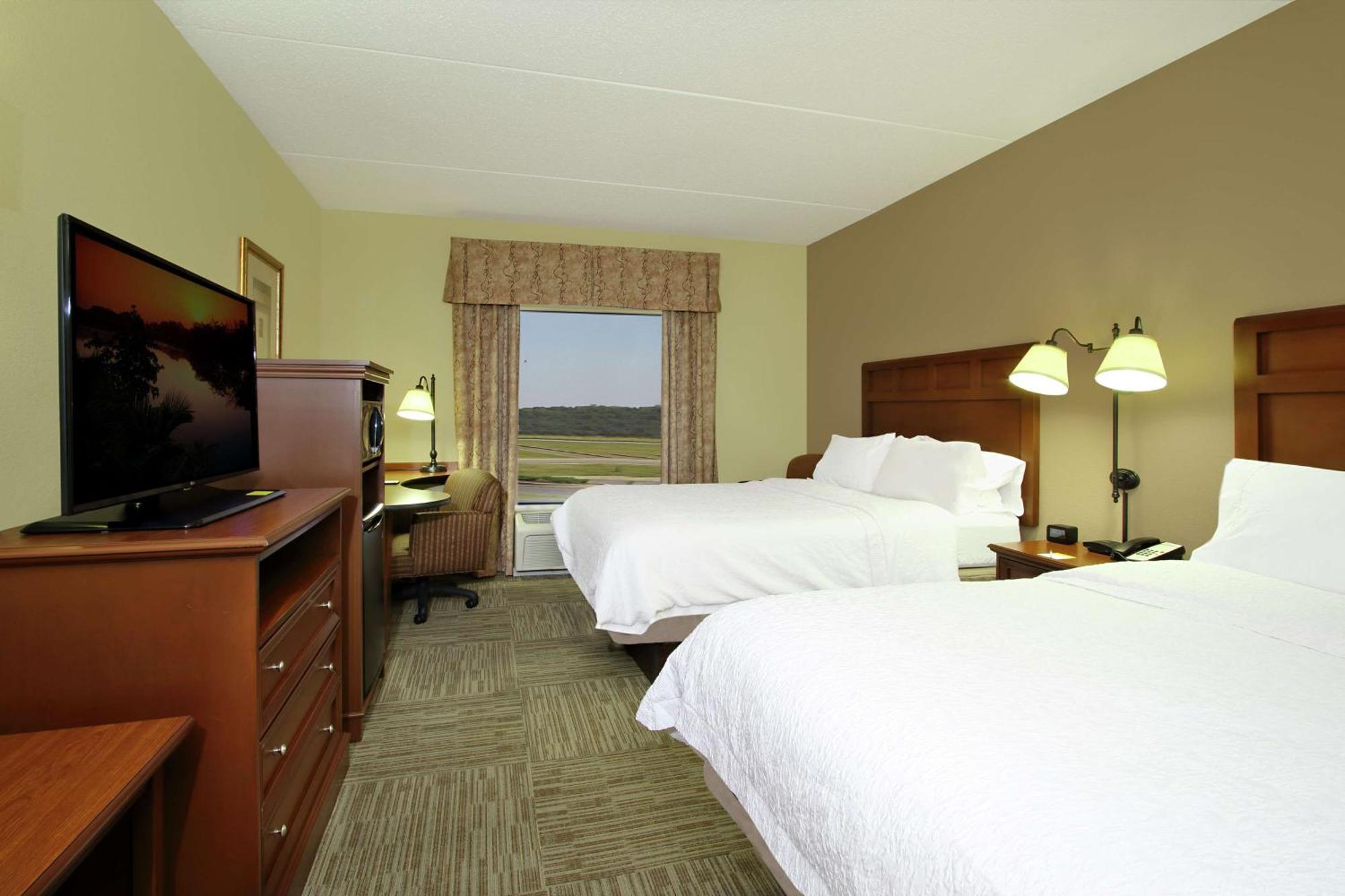 Hampton Inn & Suites Murray Buitenkant foto